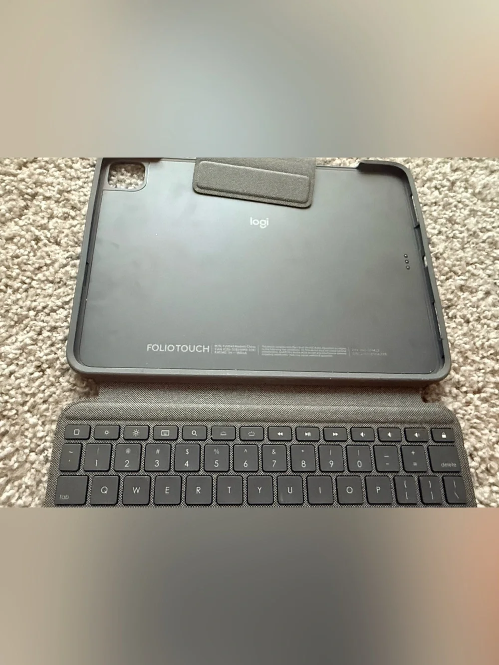 Logitech Tablet Cover in Light Gray